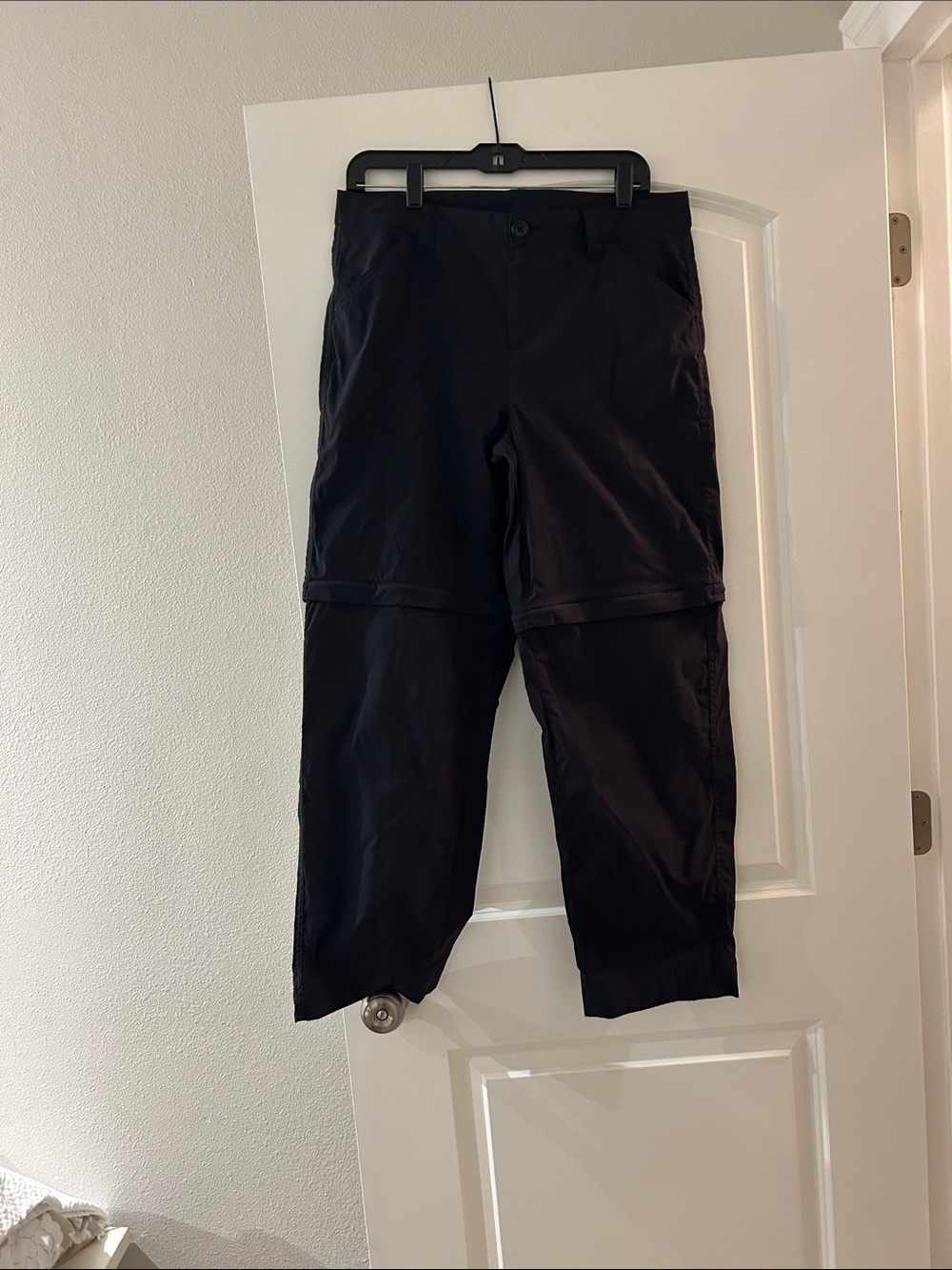 Eddie Bauer Black Zip-Off Lightweight Cargo Pants